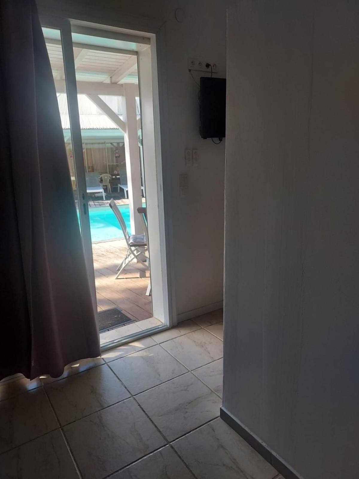 Location Dampierre Apartamento Le Gosier  Exterior foto